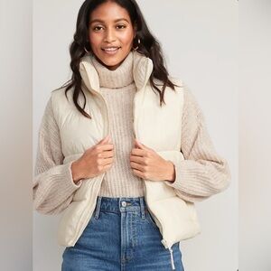 Old Navy Cream Water Resistant Puffer Vest